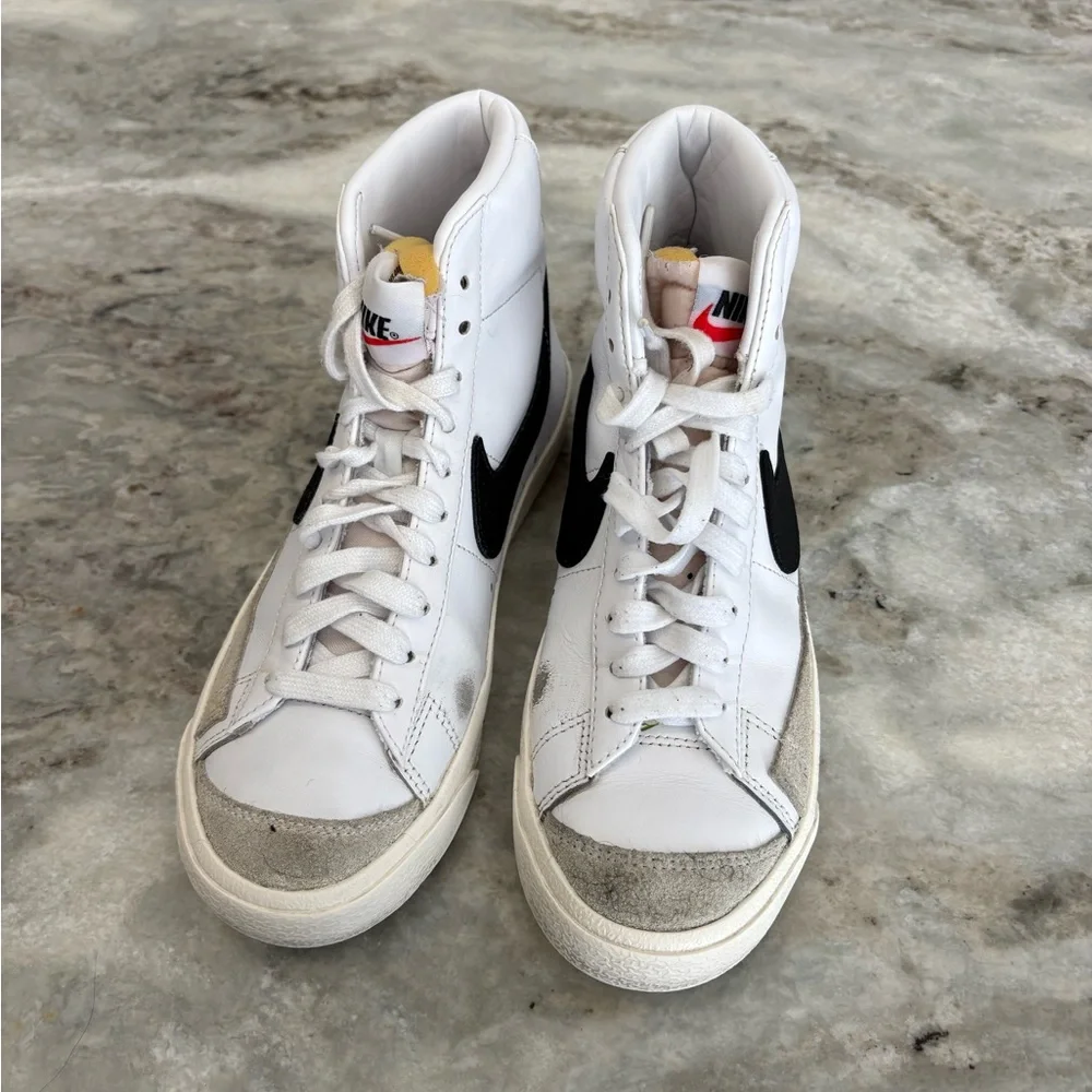 Nike Blazer Mid '77 Shoes White/Black, Size 6